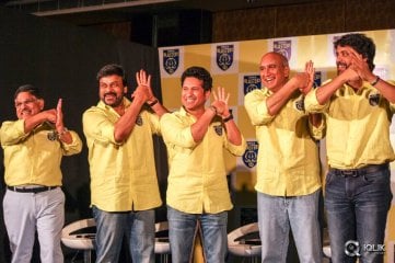 Chiranjeevi and Nagarjuna Joins Sachins Kerala Blasters FC